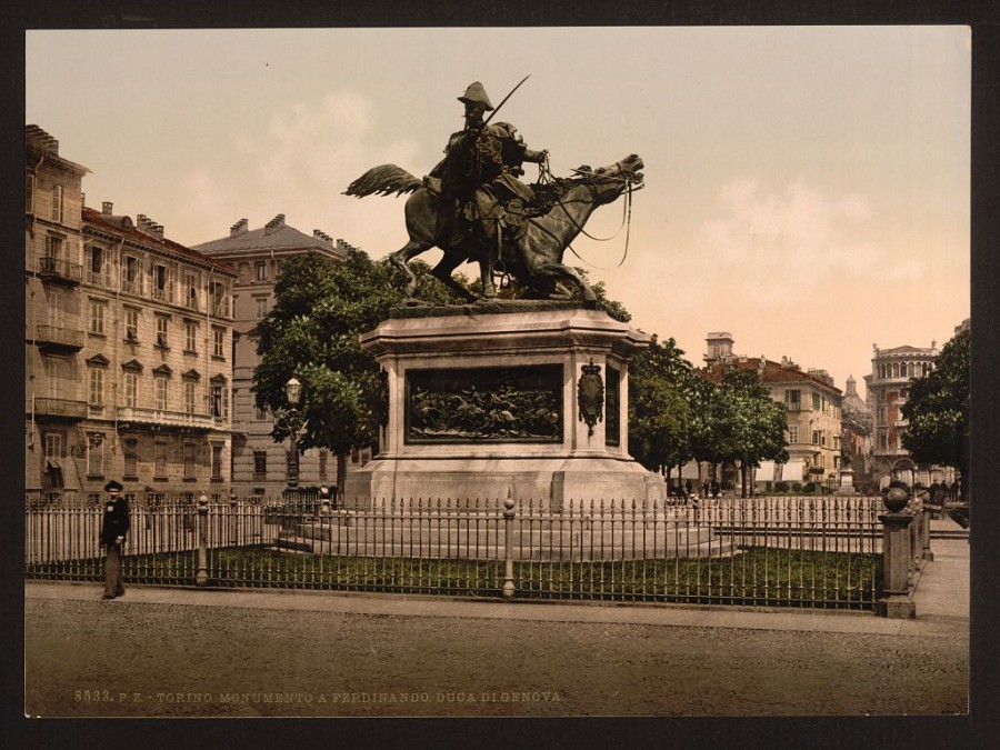 Памятник Фердинанд, герцог Генуя, Турин, Италия