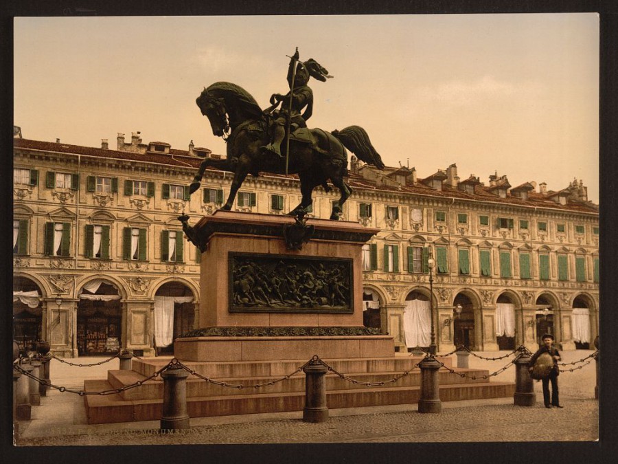 Памятник Эммануэль Fillibert, Турин, Италия