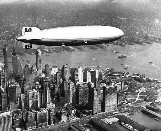 К полудню 6 мая судно достигло Бостоне, и 3:00 вечера Гинденбург был над небоскребами Манхэттена в Нью-Йорке 