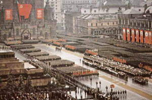 Цветные фото парада Победы в 1945 году