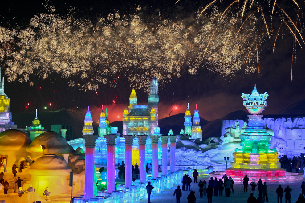 Фестиваль ледяных фигур в Харбине в 2013 году.