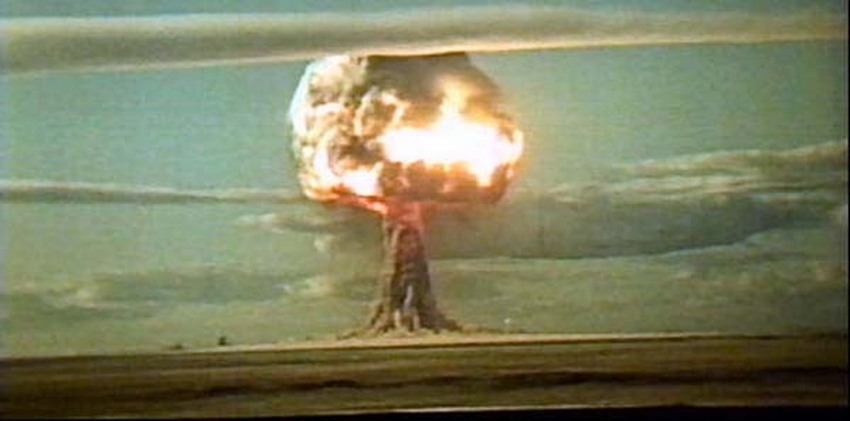 12 августа 1953 года на Семипалатинском ядерном полигоне прошли успешные испытания первой в мире водородной бомбы.