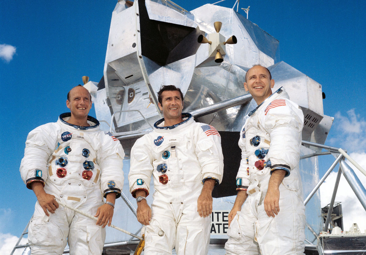 Полёт Аполлона 12 на луну - 50 лет назад