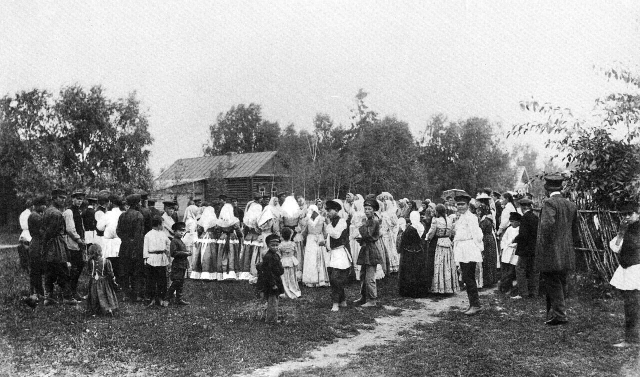 Как работали и отдыхали русские крестьяне начала XX века