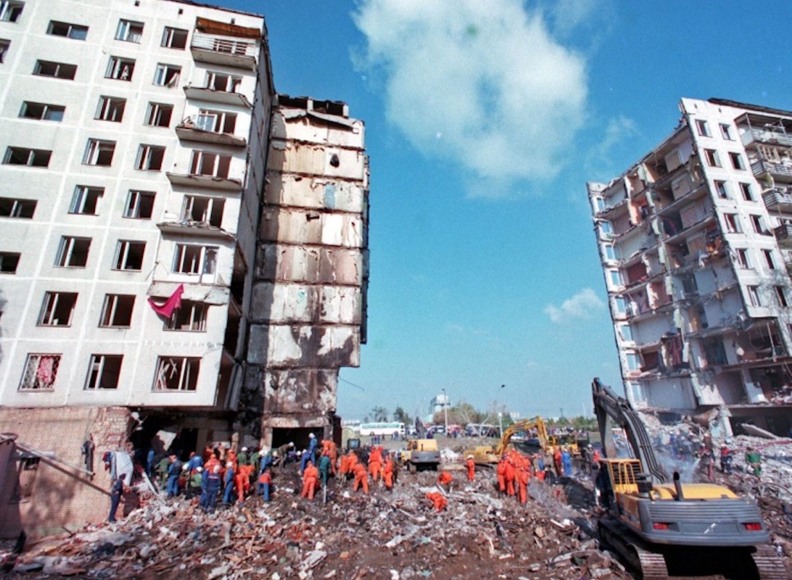 1999 год. Террористический акт на улице Гурьянова 8 сентября.