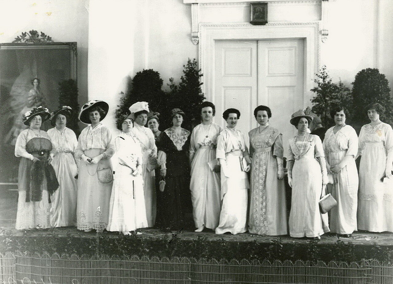 Смольный институт благородных девиц 1917
