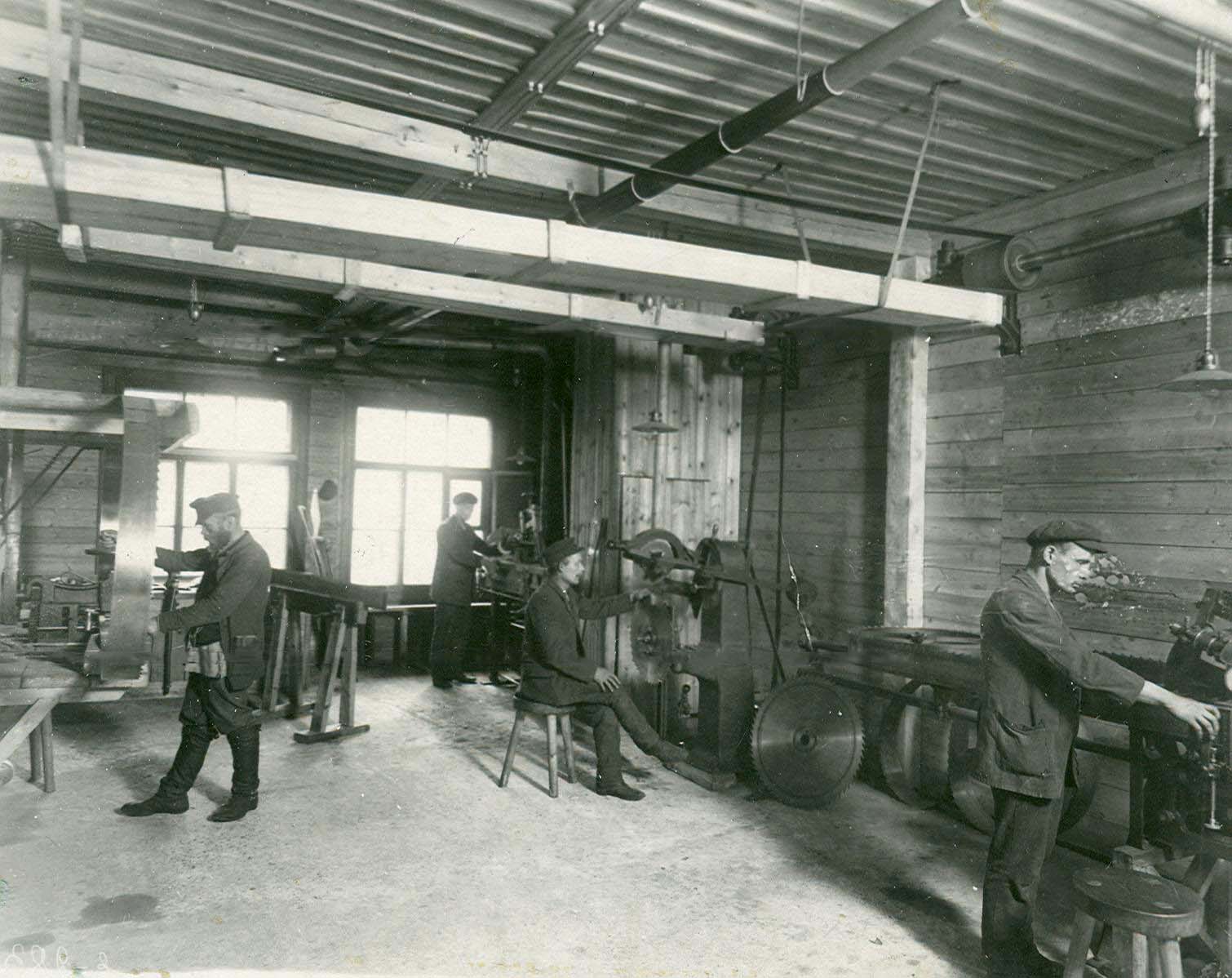 1914 год. Товарищество Невский лесопильный завод