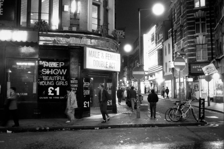 1958-1987 годы. Развлечения в лондонском Сохо.